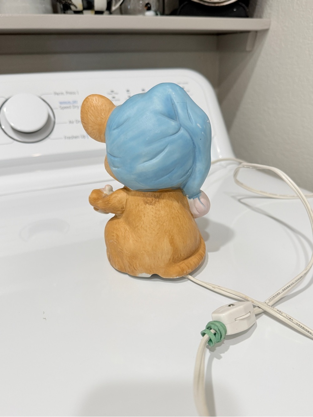Vintage Porcelain Sleepy Mouse Night Light – Nursery Lamp with Blue Hat - Picture 13 of 17